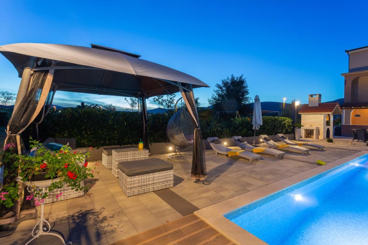 Villa Maris Dugopolje Εξωτερικό φωτογραφία
