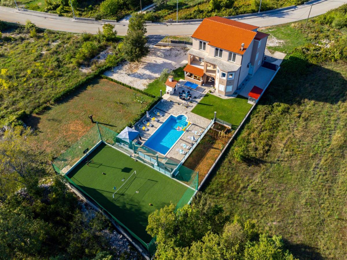 Villa Maris Dugopolje Εξωτερικό φωτογραφία