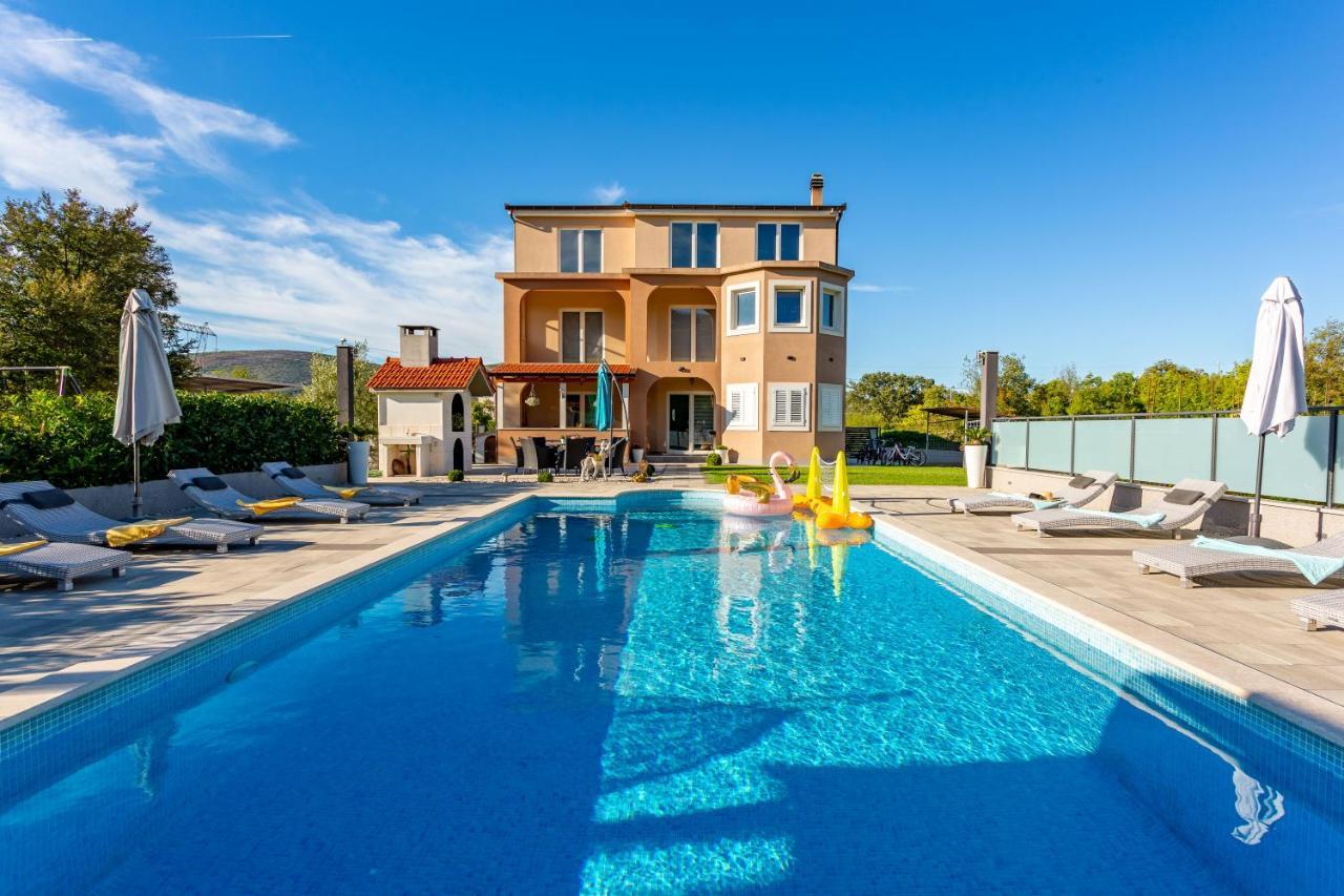 Villa Maris Dugopolje Εξωτερικό φωτογραφία