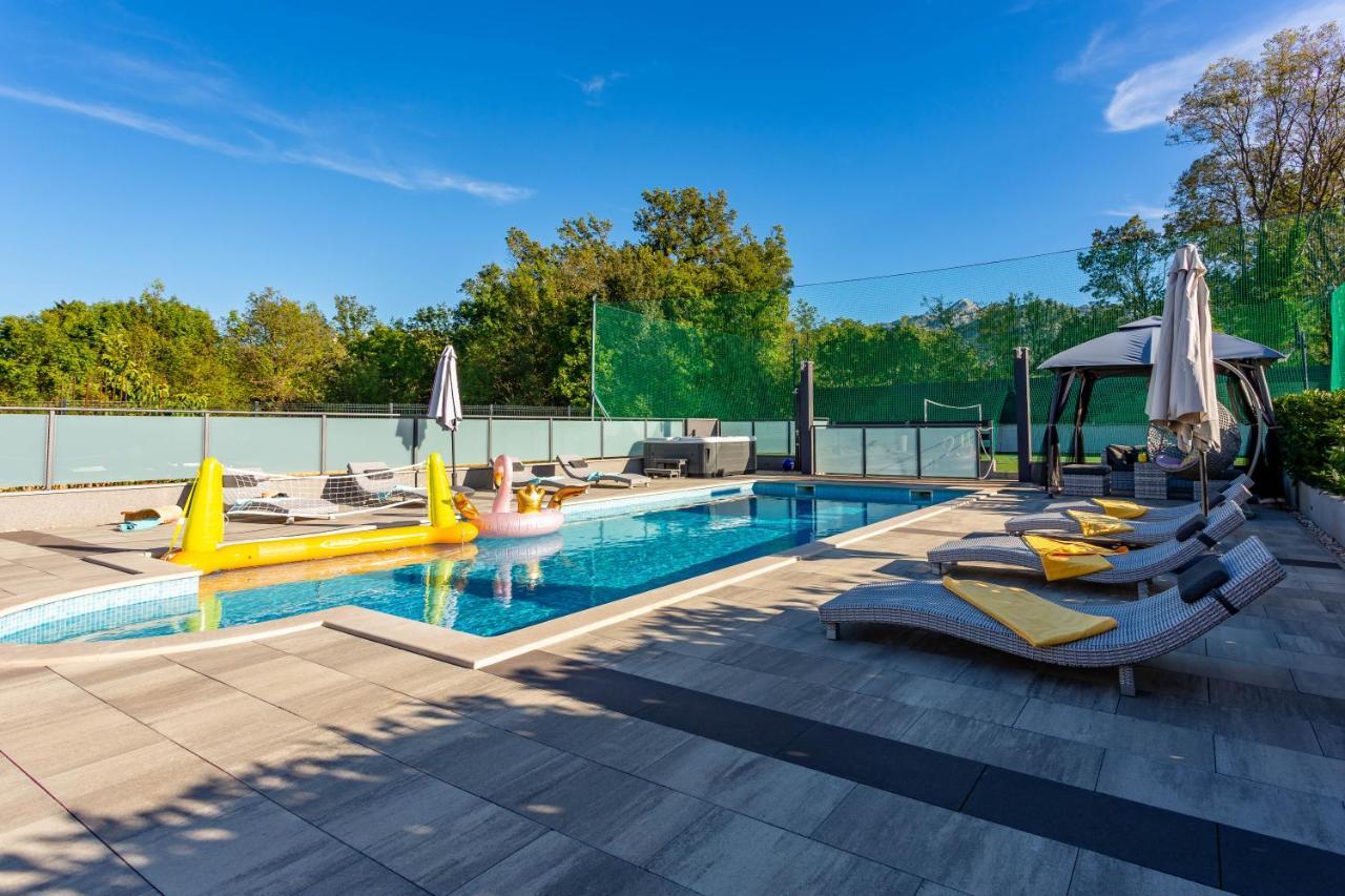 Villa Maris Dugopolje Εξωτερικό φωτογραφία
