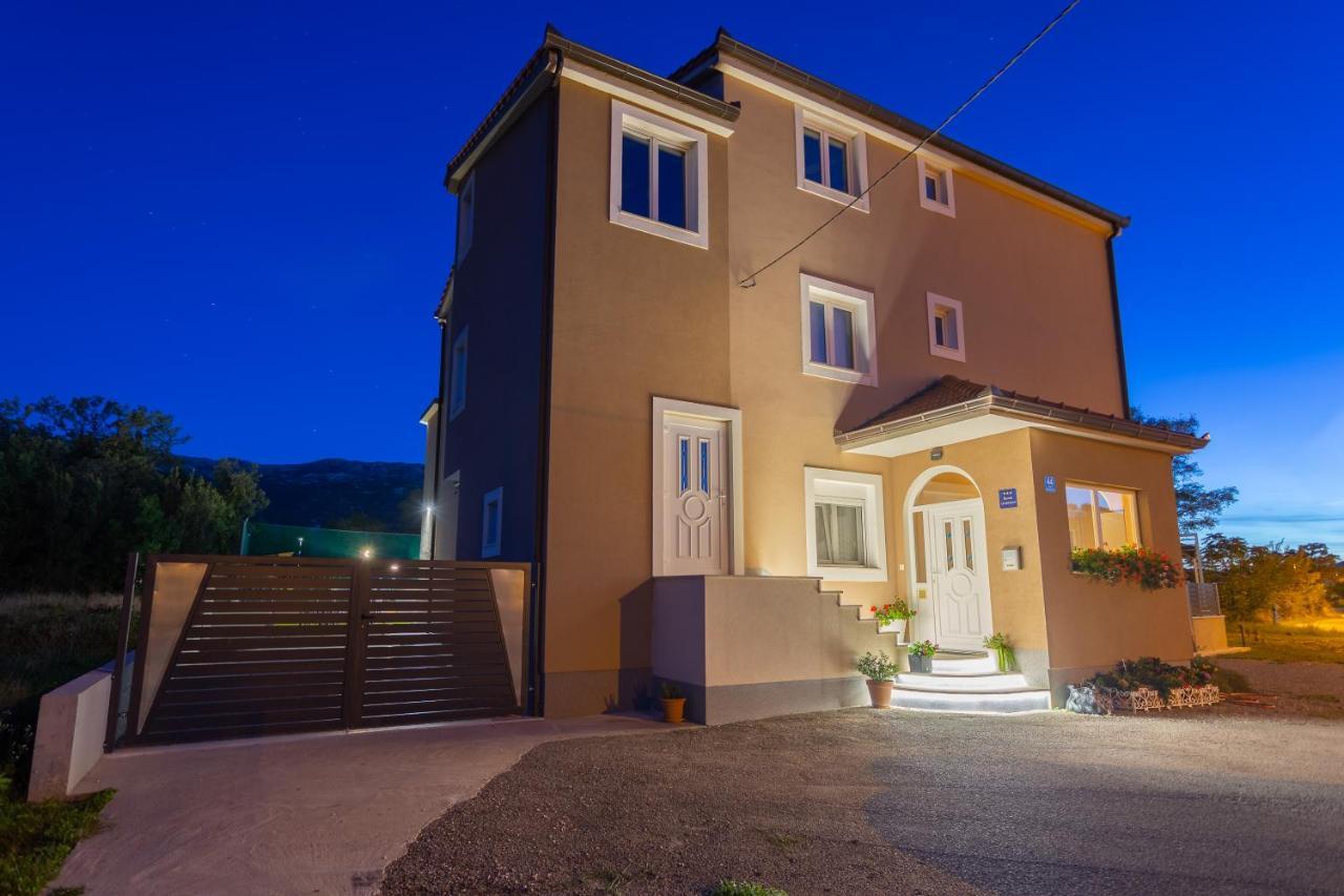 Villa Maris Dugopolje Εξωτερικό φωτογραφία
