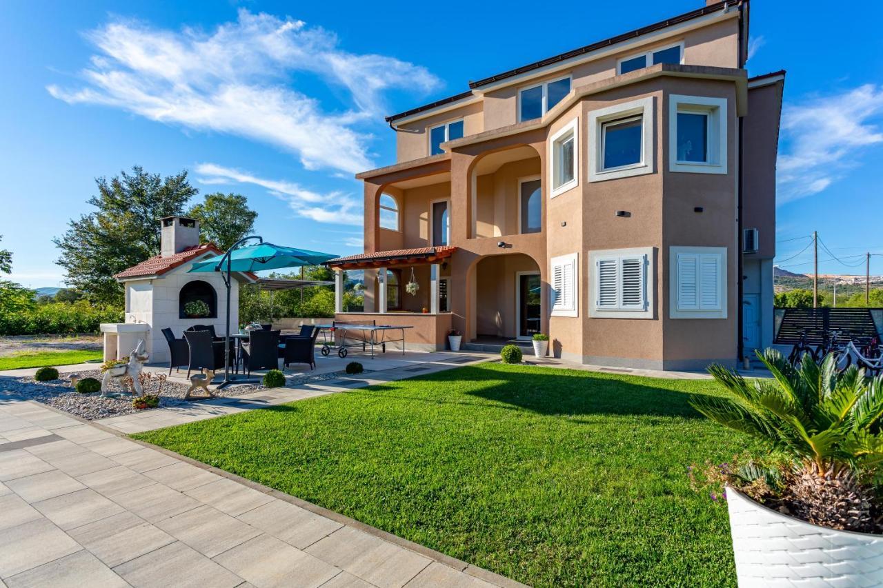 Villa Maris Dugopolje Εξωτερικό φωτογραφία