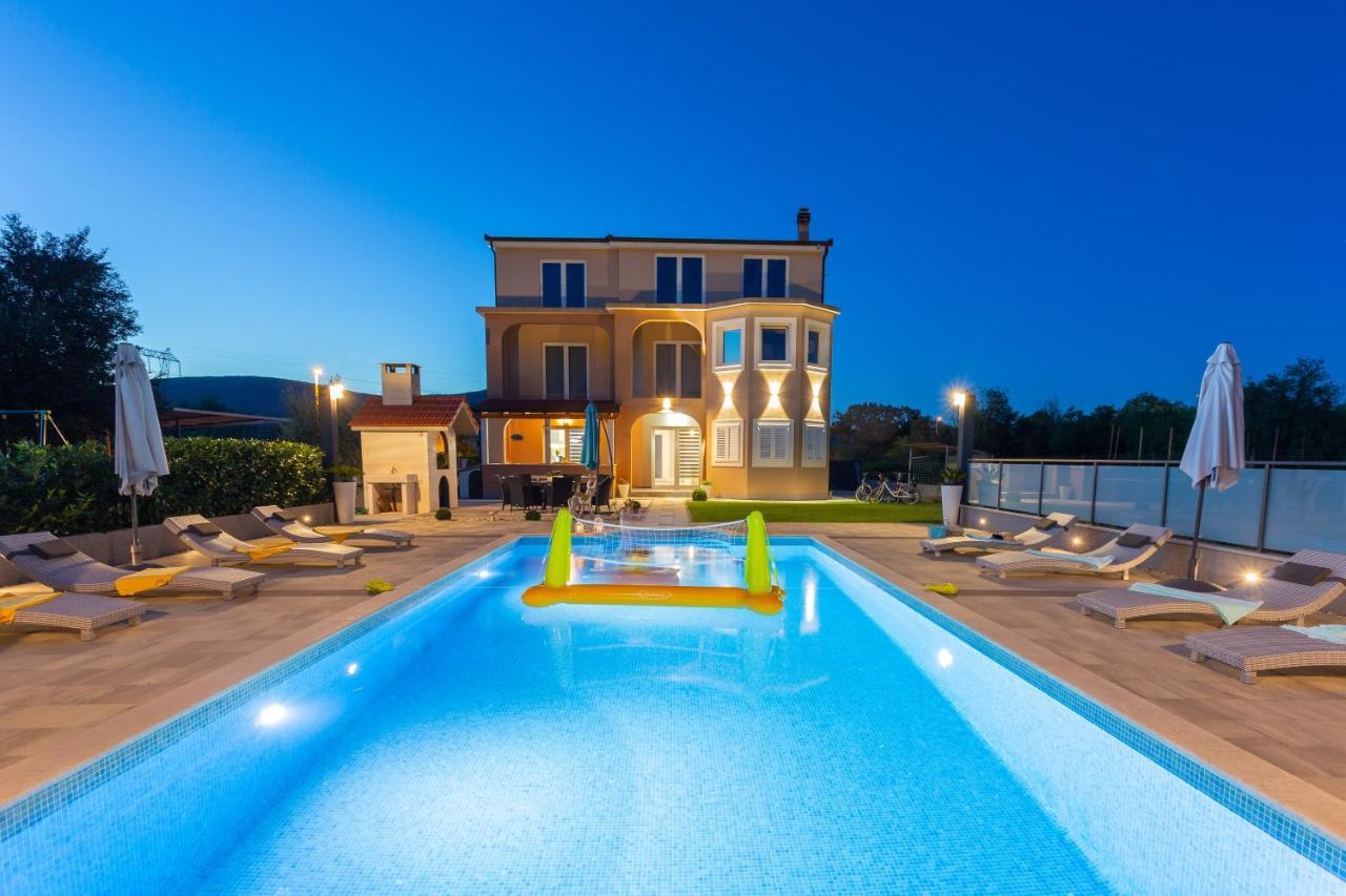 Villa Maris Dugopolje Εξωτερικό φωτογραφία